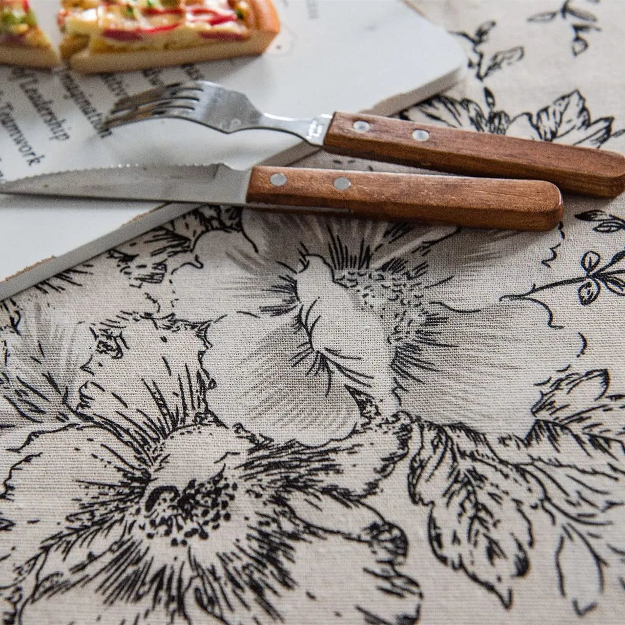 Round Tablecloth | Elevate Your Dining Experience - sparkledecor.com