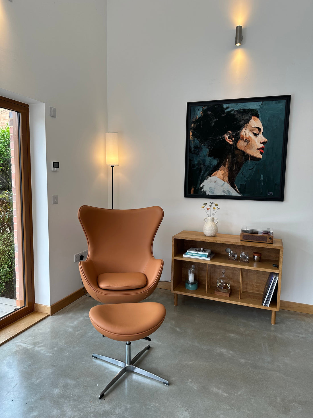 Choosing an Egg Chair Without Committing to the Whole Set