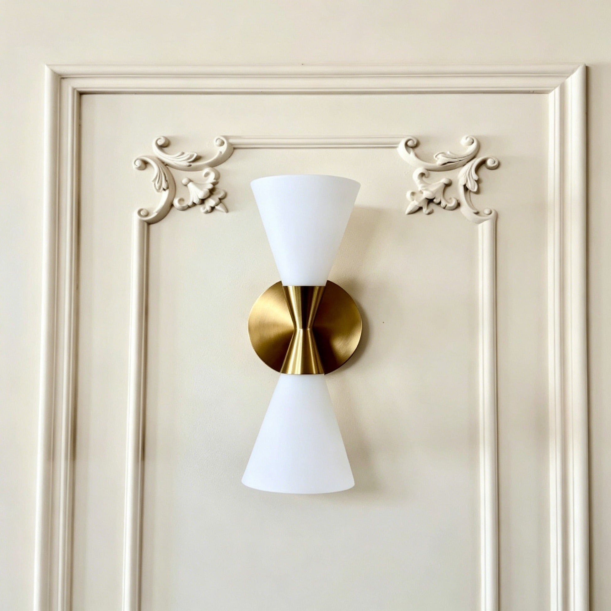 Nordic modern hourglass wall sconce with chrome-plated carbon steel body and glass lampshade for living room lighting
