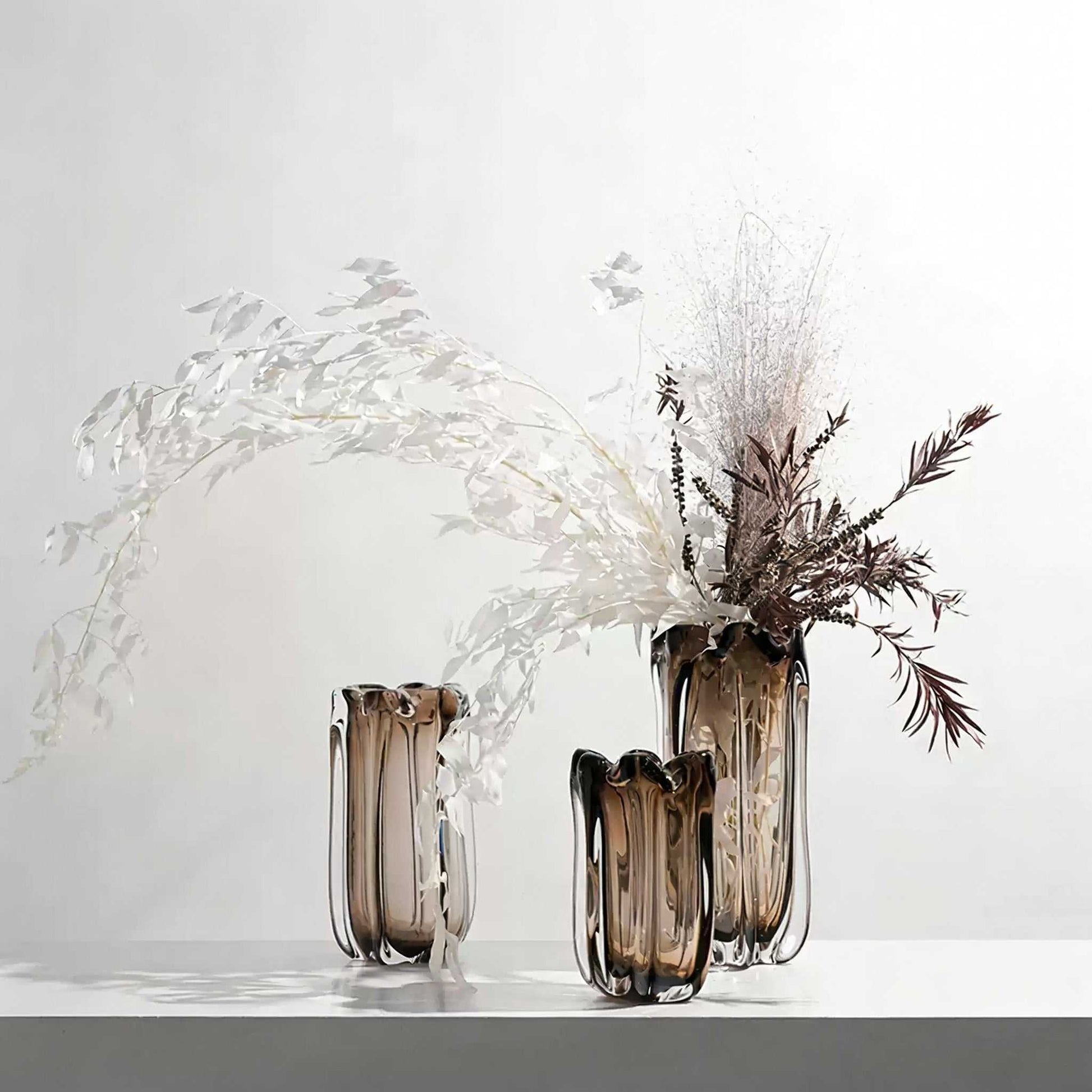 Modern light luxury crystal glass vase with geometric patterns and cylindrical shape for elegant floral decor
